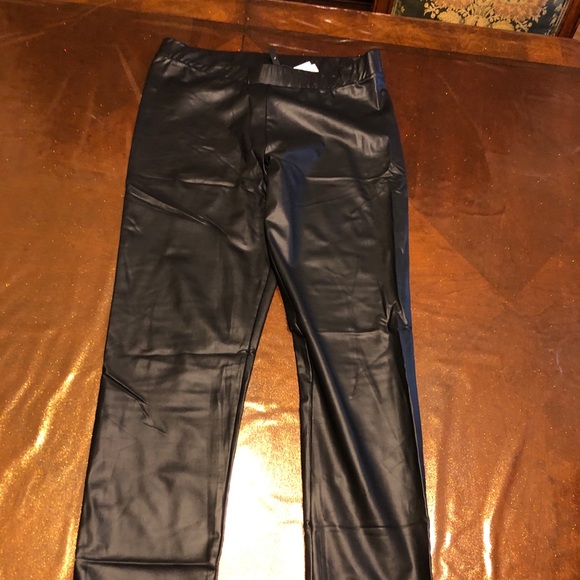 Faux leather leggings - Picture 1 of 4